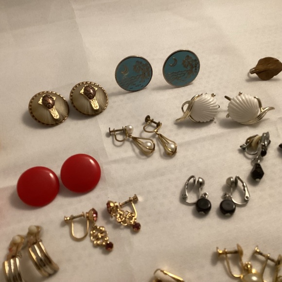 Clip on and Screwback earrings lot - Picture 3 of 6